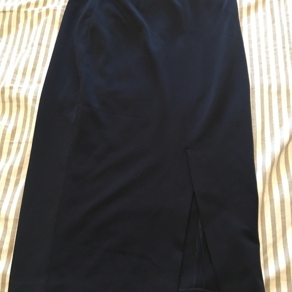 Uniqlo midi skirt - Picture 1 of 4